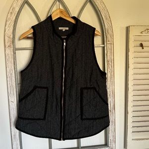 41 Hawthorne grey and black quilted vest
